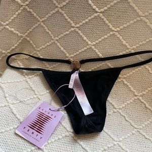 NWT SAVAGE FENTI Thong